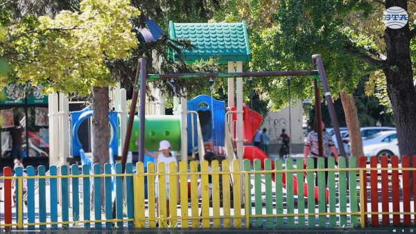 Докато не се разделите за първи път с дете, не сте приемни родители, казаха зa БТА две жени от Търговище, отдали се на професията