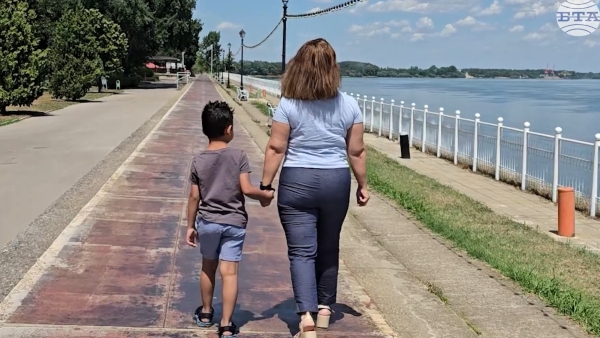 Видин:  Приемната грижа дава нов шанс на децата, каза приемният родител от Видин Виолета Николова